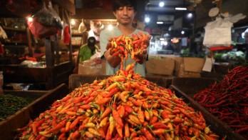 Harga Pangan Hari Ini 31 Januari: Minyak Goreng Naik, Cabai Tembus Rp60.000 per kg