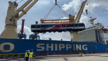 1 Trainset KRL Impor dari China Tiba di Tanjung Priok Hari Ini