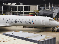 Tabrakan American Airlines vs Black Hawk: Black Box Ditemukan, Penebangan Dibatasi
