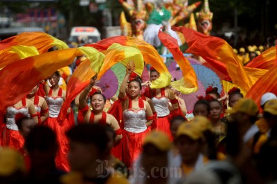 Suasana Kemeriahan Perayaan Cap Go Meh Imlek 2576 di Makassar