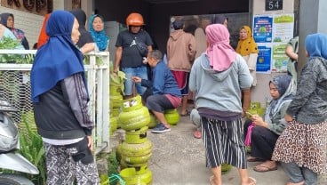 Imbas Aturan Baru, Warga Kota Bandung Pusing Cari LPG 3 Kg