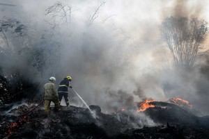 Kebakaran Tempat Pengolahan Limbah Karet di Banten