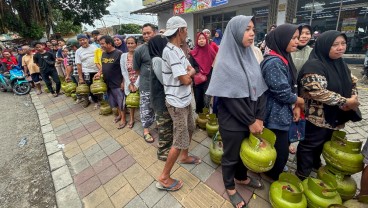 Kisruh Kebijakan Baru LPG 3 Kg: Warung Tak Boleh Jual, Stok Langka di Pangkalan