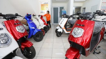 Masyarakat Tunda Beli Motor Listrik, Pengusaha Minta Subsidi Dipercepat