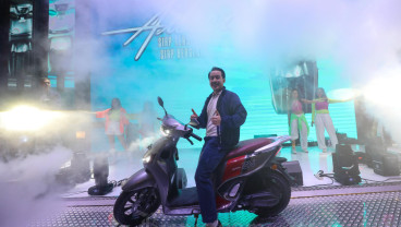 Indomobil Group Luncurkan Motor Listrik Adora di Indonesia