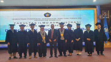 Disertasi Ilmu Administrasi, Dodit Direktur IT Bank Jateng Raih Predikat Cumlaude