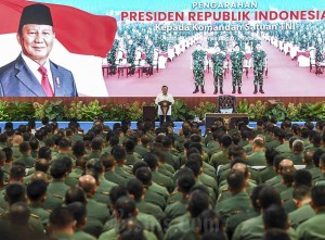 Presiden Prabowo Beri Arahan Komandan Satuan TNI