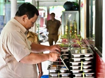 Prabowo Kembali Sidak Dadakan, Cek Pelaksanaan MBG di Bogor