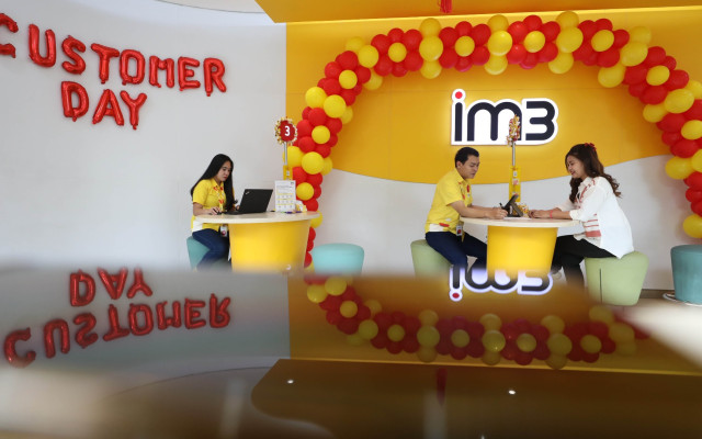 Membandingkan Kinerja Indosat (ISAT) vs XL Axiata (EXCL)