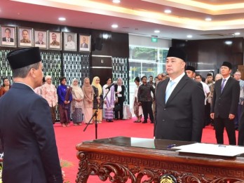 Belum Sebulan Dilantik, Ini Profil Dirjen Migas yang Dinonaktifkan Bahlil