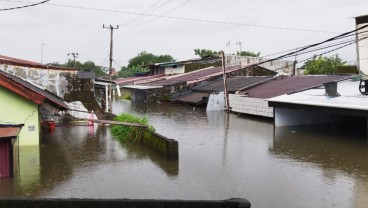 Makassar Dikepung Banjir, Ribuan Orang Mengungsi