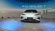 BYD Luncurkan Sealion 7 di IIMS 2025, Harga Mulai Rp600 Jutaan