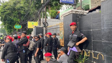 Jelang Putusan Praperadilan Hasto, Polisi hingga Satgas PDIP Berjaga di PN Jaksel