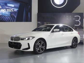 BMW 320i M Sport Resmi Meluncur di IIMS 2025, Harga Rp1 Miliar