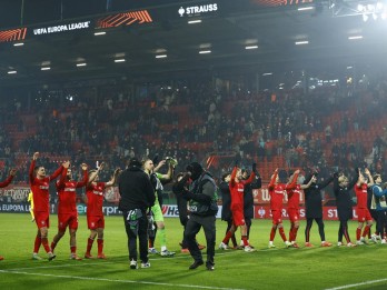 Bawa Twente Menang di Liga Europa, Permainan Hilgers Dkk Dapat Pujian