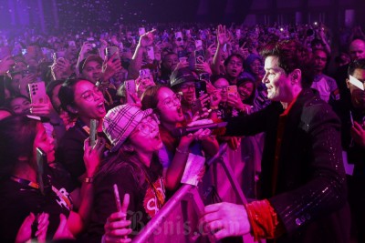 The Script Memukau Penggemarnya di Hari Kasih Sayang