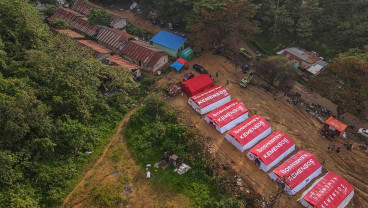Sebanyak 148 Korban Kebakaran di Kawasan Pemukiman Pemulung Mengungsi ke Tenda Darurat