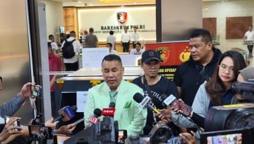 Hotman Paris Penuhi Panggilan Bareskrim Soal Kasus Ricuh Persidangan Razman Nasution