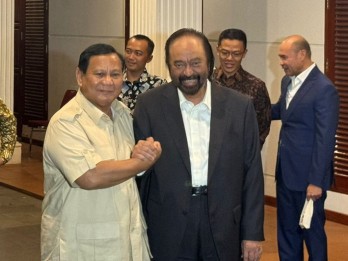 Terungkap Makna Kado Lukisan Surya Paloh untuk Prabowo di HUT Gerindra