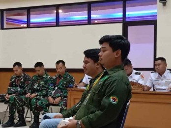 Tangis Anak Bos Rental Pecah Saat Berikan Kesaksian di Pengadilan Militer