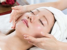 Retinol Bikin Kulit jadi Tipis, Mitos atau Fakta?