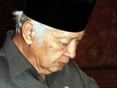 Historia Bisnis: Momen Soeharto Berhentikan Soedradjad Djiwandono dari Posisi Gubernur BI