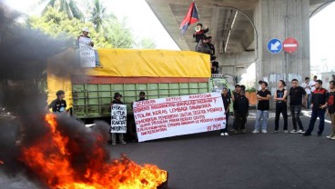 Mahasiswa Demo di Makassar, Tuntut Kaji Ulang MBG Hingga Tolak Danantara