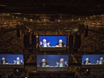 Alasan Warren Buffett Tingkatkan Investasi di Lima Rumah Dagang Jepang