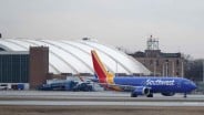 Detik-detik Maskapai AS Southwest Airlines Hampir Tabrak Jet Bisnis di Chicago