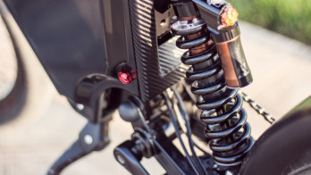 Simak! Ini Dampak Buruk Jika Jarang Ganti Oli Shock Motor