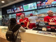 Kinerja KFC Indonesia (FAST) di Tengah Demonstrasi Gaji dan PHK Karyawan