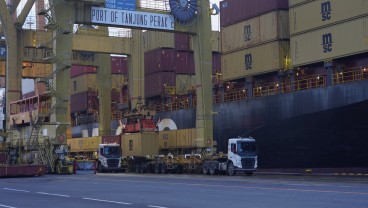 Arus Bongkar Muat di Terminal Petikemas Surabaya Capai 120.857 TEUs