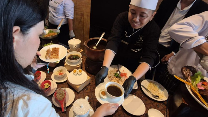 Louis Kienne Pemuda Semarang Hadirkan Menu Buka Puasa dari Tiga Daerah