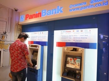 Beda Gerak Kinerja dan Saham Bank Panin (PNBN) 2024