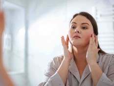 Eye cream dan Eye Serum, Simak Fungsinya