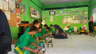 Kepala BGN Klaim Kepala Daerah Dukung MBG, Pemda Jatim Siap Kucurkan APBD Rp700 Miliar