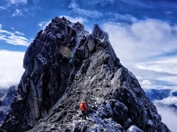 Fakta-fakta Unik Carstensz, Salah Satu World Seven Summits dengan Salju Abadi