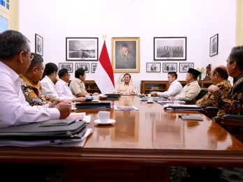 Prabowo Ajak Menteri Kabinet Merah Putih Bukber Perdana di Istana Merdeka