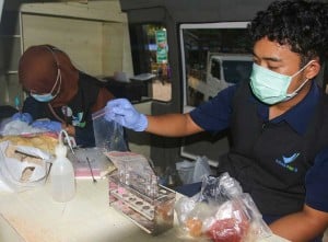 Pastikan Makanan Berbuka Puasa Aman Dikonsumsi, BPOM Menguji Sampel Makanan Takjil