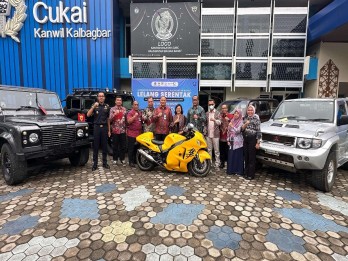 Bea Cukai Kalbagbar Panen di Lelang Serentak, Lebih Dari Rp5 Miliar Masuk Kas Negara