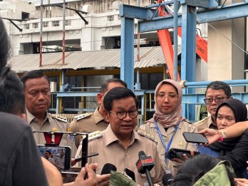 Gubernur Jakarta Pramono Anung Tinjau Banjir dengan Helikopter