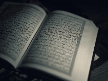 Ayat Kursi Latin dan Arab Beserta Artinya Lengkap