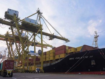 Februari, Arus Peti Kemas di PT Terminal Petikemas Surabaya Naik 3,82%