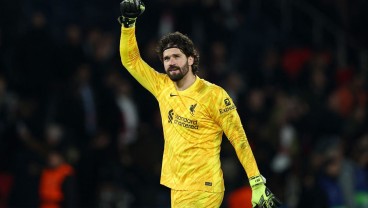 Tampil Heroik Lawan PSG, Alisson Sebut Penampilannya Jadi yang Terbaik