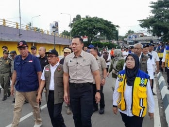 Jembatan Kemang Pratama Amblas Imbas Banjir, AHY: Segera Diperbaiki