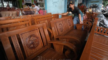 Kebijakan Tarif AS Bikin Industri Mebel Ketar-Ketir