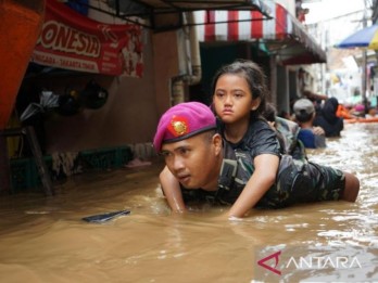 Komisi I DPR Soal Wacana Revisi Usia Pensiun TNI