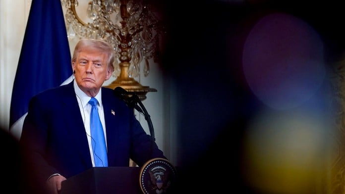 Tepis Kekhawatiran Resesi, Trump Sebut Ekonomi AS Dalam Masa Transisi