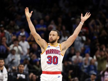 Bintang Golden State Warriors, Stephen Curry Cetak 25.000 Poin