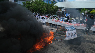 Aksi Penolakan Penundaan Pengangkatan CPNS dan PPPK di Kendari